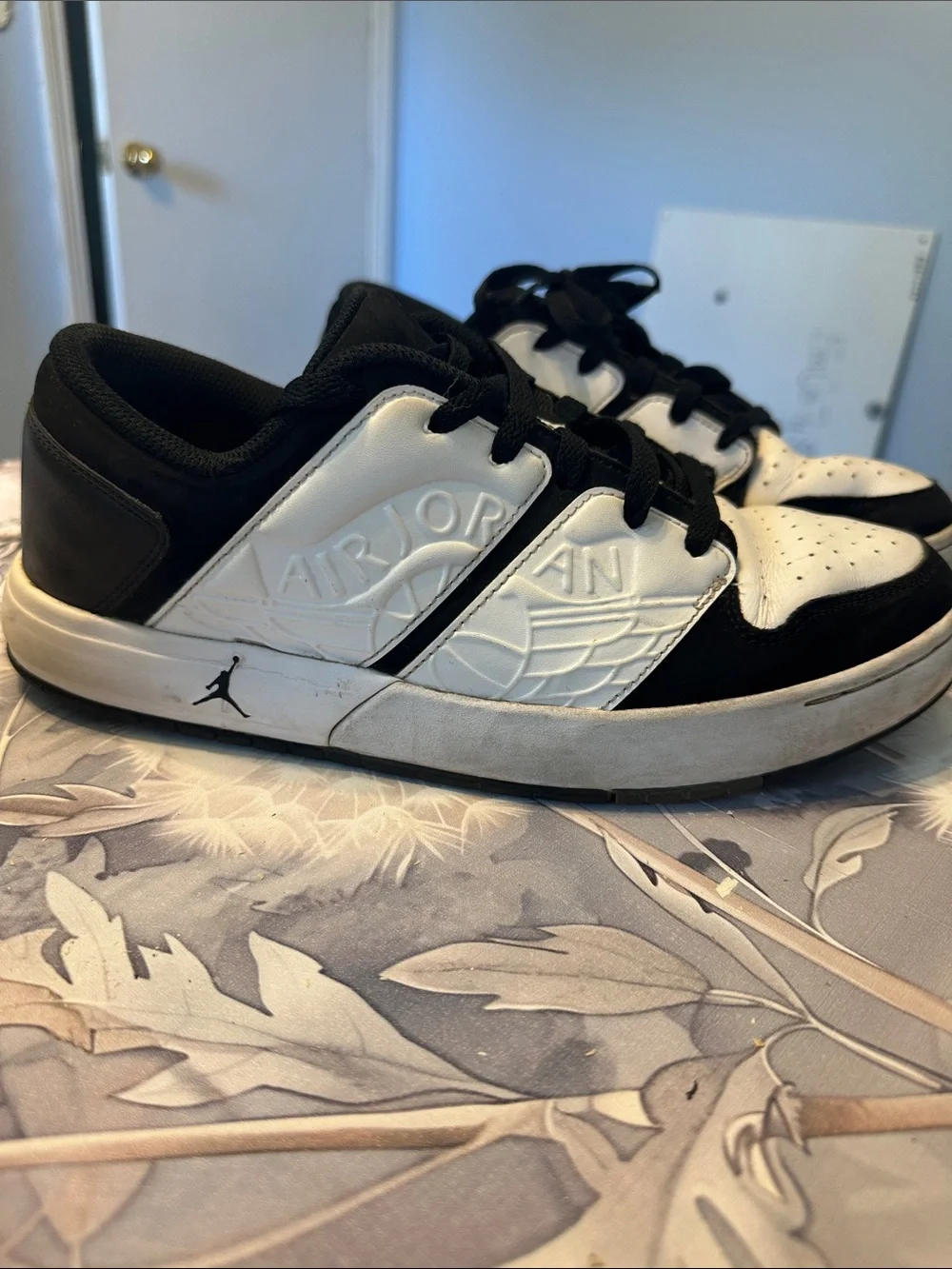 Nike low top